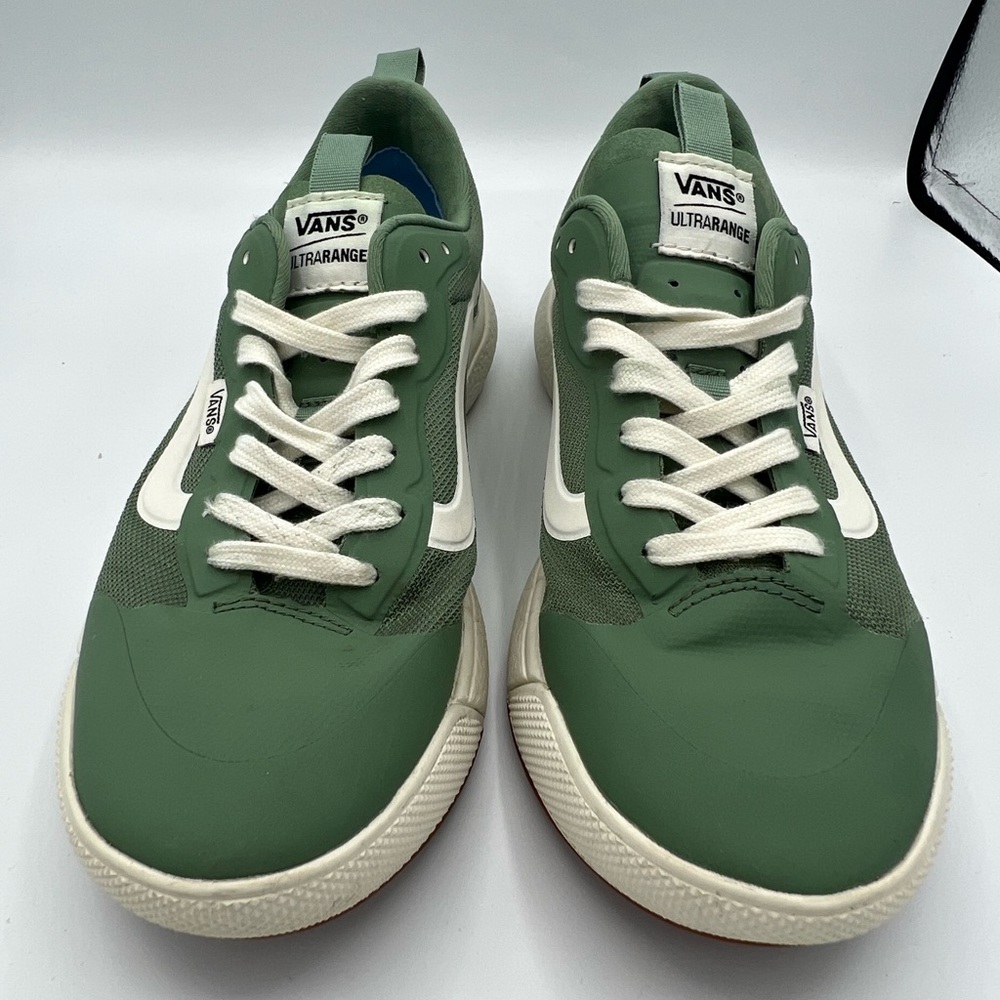 Vans Ultrarange EXO size 9 US green color
